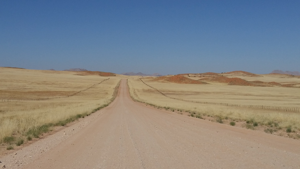 Namibia: On the C14 north of Solitaire