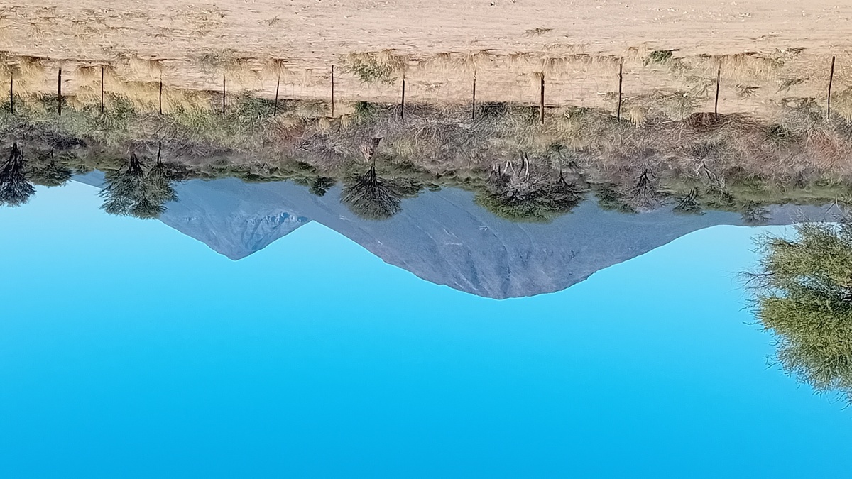 Namibia: Auf der nördlichen B1 Richtung Windhuk