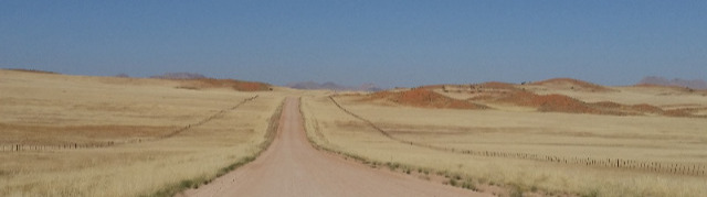 Namibia: On the C14 north of Solitaire